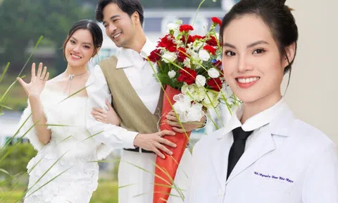 Vợ sắp cưới của Đoàn Minh Tài: Bác sĩ sinh năm 2000 đẹp quyến rũ, khóc nức nở khi được cầu hôn
