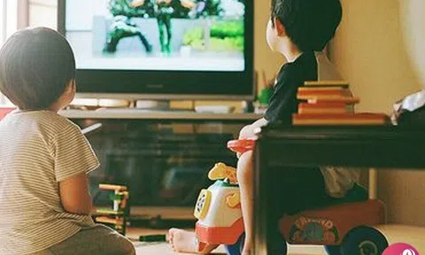 Chiến lược nuôi dạy con thời đại số: Cân bằng giữa tự do và kiểm soát mạng