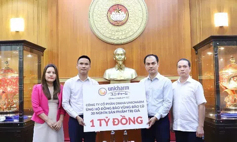 Diana Unicharm trao tặng 30.000 sản phẩm vệ sinh thiết yếu hỗ trợ phụ nữ và trẻ em bị ảnh hưởng bởi bão số 10 và 11