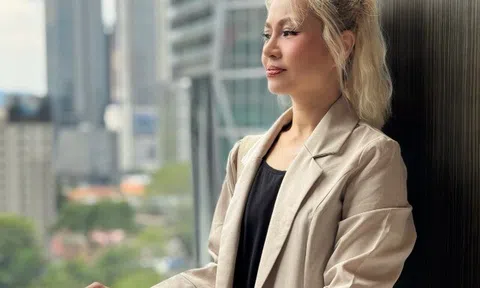 CEO Tuyết Nhi: Gác lại sự nghiệp đình đám, đi du học ở tuổi U50