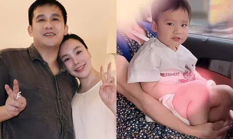 Con trai 2 tuổi của Hồ Quỳnh Hương hành động bất ngờ tặng bố mẹ, vợ chồng nữ ca sĩ khoe vẻ giản dị trong biệt thự