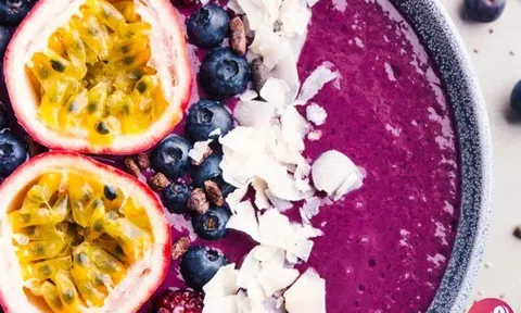 Açaí Bowl – Bức tranh tím của thiên nhiên và nghệ thuật dinh dưỡng