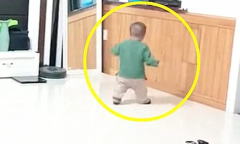 Nghịch ngợm nên bị mắng, cháu trai 1 tuổi liền có hành động khiến bà nội thất kinh, CĐM lên tiếng cảnh tỉnh