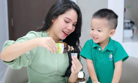 Học bác sĩ nhi khoa cách chọn thuốc ho cho con “chuẩn bài”