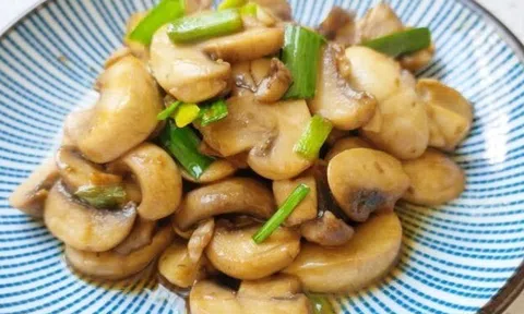 Loại rau duy nhất giàu vitamin D đem xào đơn giản nhưng cực ngon và bổ