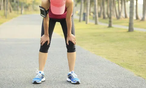 Công ty áp KPI chạy bộ cho nhân viên, không chạy xem xét cắt hợp đồng, bác sĩ chỉ biết thốt lên: Vô lý và nguy hiểm