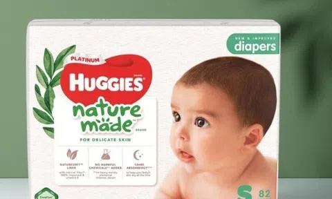 AVAKids giới thiệu bỉm Huggies Tràm Trà và Platinum Nature Made cao cấp cho bé yêu