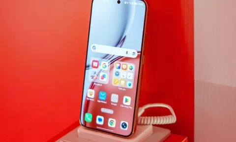 HONOR X9d “chào sân” giữa tâm điểm âm nhạc Phố đi bộ Nguyễn Huệ: gây ấn tượng với chuẩn SGS Thụy Sĩ và pin khủng 8.300mAh