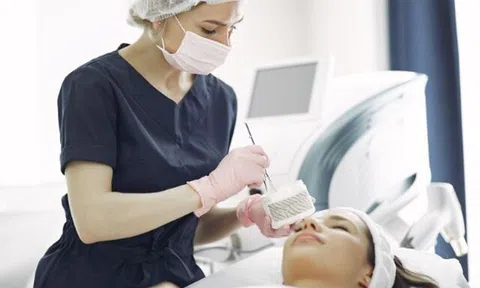 Khám da liễu an toàn – Các phương pháp thẩm mỹ hot nhất hiện nay