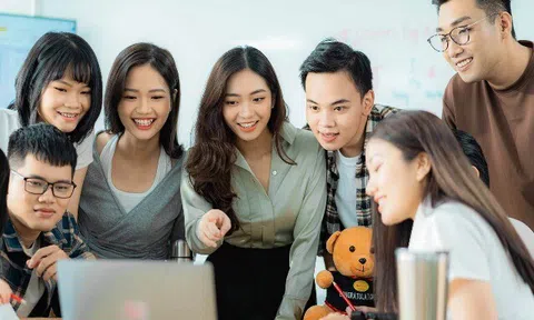 5 nghề tay trái giúp bạn “giàu lên trông thấy”, ai cũng có thể làm, không lo bị xóa sổ bởi AI