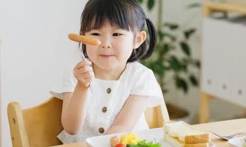 Trời lạnh, ăn gì để không bị các bệnh đường hô hấp? Chuyên gia tư vấn nhiều loại thực phẩm có sẵn trong gian bếp