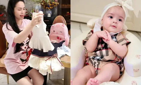 Con gái lai Tây của Nhật Kim Anh vừa đi học đã có tủ đồ "công chúa", mới 10 tháng đã mặc quần áo size 18 tháng