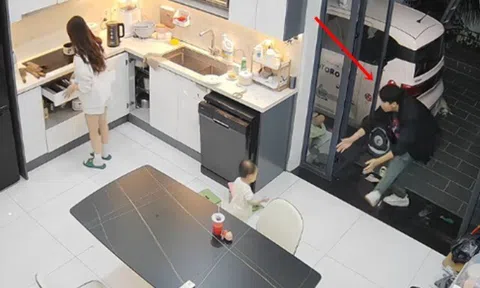 Camera ghi lại cảnh người đàn ông lén vào nhà đánh cắp đứa trẻ, mẹ Việt hoảng loạn tìm kiếm và cái kết rơi nước mắt