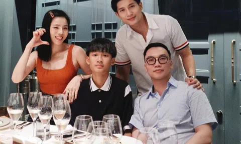 Lệ Quyên tiết lộ khung cảnh riêng tư của con trai riêng và Lâm Bảo Châu, được tình trẻ kém 12 tuổi chiều chuộng "cười tít mắt"