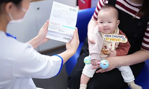Từ hôm nay, phụ huynh có thể đưa trẻ đến VNVC trên toàn quốc tiêm kháng thể đơn dòng phòng RSV đầu tiên tại Việt Nam
