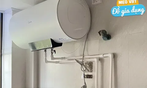 Dưới bình nóng lạnh có một công tắc ẩn, bật lên giúp tiết kiệm nửa tiền điện, đảm bảo sức khỏe gia đình