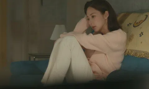 Lén đến dự đám cưới chồng cũ, lúc về anh nhắn 8 từ khiến tôi hối hận tột cùng