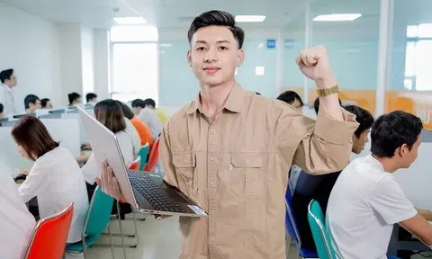 6 nghề chỉ cần giỏi công nghệ là “hái ra tiền”, đồng hành cùng AI, bỏ túi hàng trăm triệu đồng mỗi tháng