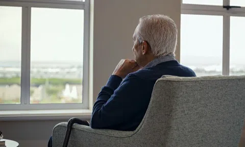 Nuôi con trai duy nhất để dưỡng già, tới tuổi nghỉ hưu tôi mới hiểu: Vào viện dưỡng lão, cuộc sống là an nhàn nhất!