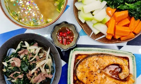 Mỗi ngày chỉ 45-60 phút vào bếp, 8X Hà Nội vẫn có "cơm lành canh ngọt", chồng con khen nức lời