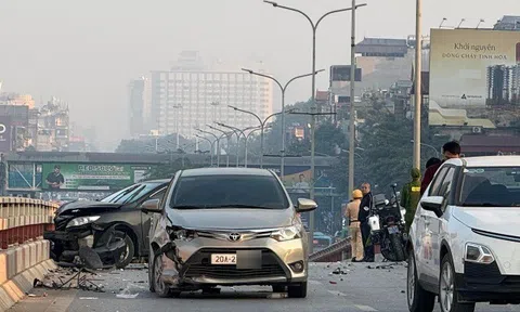 Nữ tài xế ô tô buồn ngủ gây tai nạn liên hoàn ở Hà Nội, 1 người tử vong tại chỗ