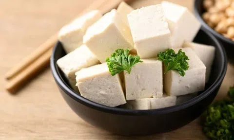 Loại thực phẩm được xem là “kho canxi” cao gấp 10 lần thịt bò, ăn đều giúp ruột khỏe, xương chắc, cholesterol giảm