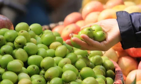 Táo đang vào mùa có giá cực rẻ, khi ăn cần lưu ý một điều để cơ thể nhận gấp đôi dưỡng chất