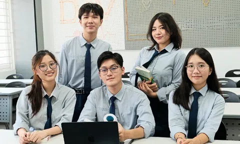 5 ngành học khối xã hội khó bị thay thế bởi AI, ra trường được “trải thảm đỏ” săn đón, mức lương không giới hạn