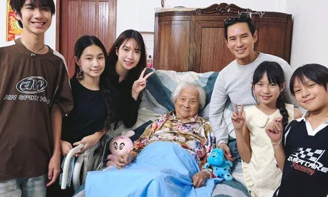 Lý Hải - Minh Hà đưa 4 con về thăm mẹ ruột gần 100 tuổi ngày cận Tết, quây quần bên bữa ăn gia đình giản dị