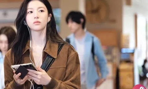 Go Yoon Jung đẹp siêu thực được xem là "hình mẫu thẩm mỹ" của mọi phụ nữ, tất cả nhờ 4 bí quyết dưỡng nhan dễ học