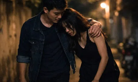 Một lần tình cờ đưa em hàng xóm say xỉn về nhà, giao thừa năm nay tôi được "cả trâu lẫn nghé"