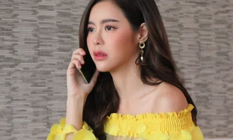 Mẹ đưa hết 2,5 tỷ tiền bồi thường cho chị gái, năm mới mẹ gọi về nhà, tôi đáp 2 câu