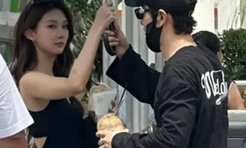 Phản ứng của Angelababy sau khi Huỳnh Hiểu Minh lộ ảnh đi chơi với bạn gái kém 22 tuổi xinh đẹp