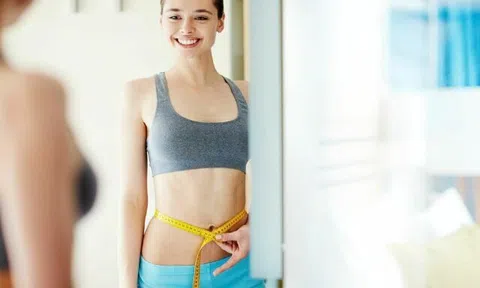 Làm thế nào để lấy lại vóc dáng sau kỳ nghỉ Tết dài ngày? Đi bộ hay tập gym, ai sẽ khỏe và trẻ đẹp hơn?
