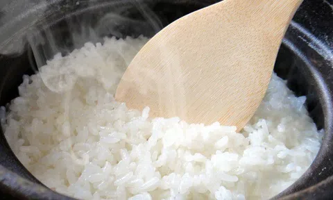Nấu cơm chỉ cho nước chẳng khác nào "nghiệp dư", thêm 2 thứ này, cơm trắng như bông, dẻo ngon thơm