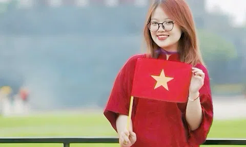 “Sao Tháng Giêng” Hà Linh: Mạnh dạn bước ra khỏi vùng an toàn, viết nên chiếc “CV thanh xuân” rực rỡ