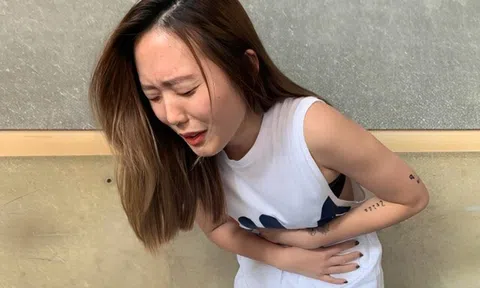 Cô gái 29 tuổi đẻ xong thấy cơ thể bốc mùi khó chịu, vào viện khám bác sĩ lắc đầu: "Đã quá muộn"