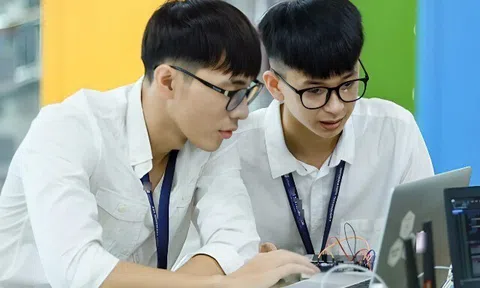 Ngành học dễ xin việc thời AI bùng nổ, ra trường nhiều tập đoàn lớn "trải thảm đỏ", mức lương tới 100 triệu/tháng