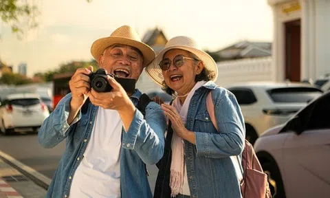 Sau 2 năm nghỉ hưu tôi mới nhận ra: Người giàu sống không sướng bằng tôi, lương hưu càng ít sống càng an nhàn vì lẽ này