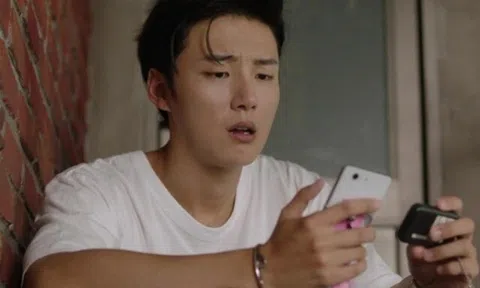 Dẫn con trai đến dự đám cưới vợ cũ, tối đó nhận được một tin nhắn, tôi khóc rồi lại cười