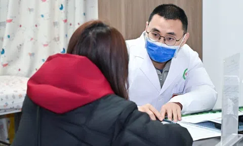 Đưa 3 người đàn ông tới làm xét nghiệm ADN, kết quả đều không phải "tác giả" cái thai, người mẹ: "Tôi biết bố cháu là ai rồi"