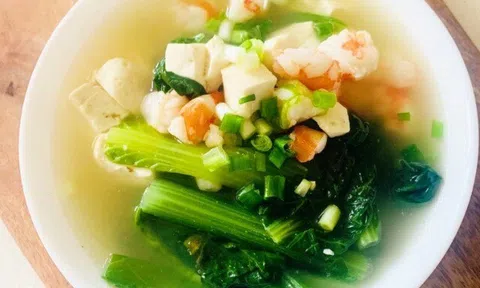 Loại rau mệnh danh là "vua thải độc gan", đem nấu canh hay cuốn thịt đều ngon bất chấp