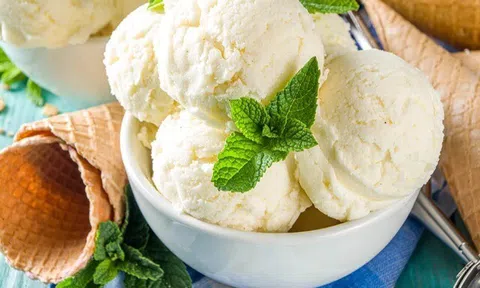 Tại sao làm kem hay bị đá dăm ăn rất khó chịu? Đầu bếp mách đây là 4 lý do