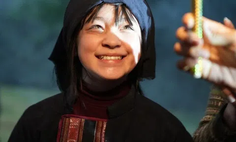 Cô bé Thái Lan 12 tuổi khiến khán giả "nổi da gà" khi đóng phim tại Việt Nam, ngoài đời đẹp trong veo như "tiên tử"