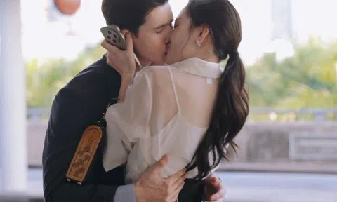 Người đẹp phim ngôn tình Việt hút 800 triệu lượt xem: "Từ trước đến nay, tôi đóng cảnh hôn ít lắm, chỉ ‘chụt’ nhẹ thôi"