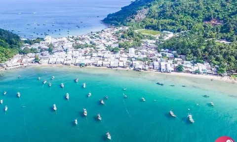 Hòn Sơn – hòn đảo bị lãng quên đẹp đến nao lòng, nơi thời gian dường như trôi chậm lại giữa biển trời bình yên.