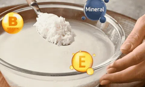 Bất ngờ thứ được coi là “vàng trắng” khi nấu cơm ít người tận dụng, nhưng là kho dưỡng chất cực tốt cho sức khỏe