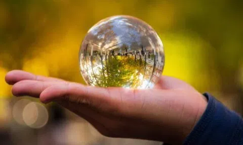 Đối mặt với người bạn ghét, cách giải quyết cao tay nhất gói gọn trong 4 chữ này