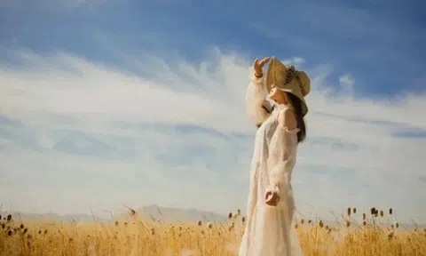 Người càng từng trải, chọn bạn đời càng "khắt khe"