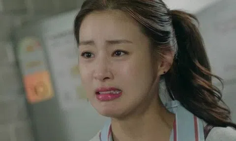 Bảo mẫu xin về quê nghỉ lễ, hành động của con giữa đêm khiến tôi gọi điện sa thải cô ta luôn